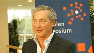 سميح ساويرس: الحكومة لا يمكنها دعم العاملين طويلا.. ويجب عودة العمل تدريجيا