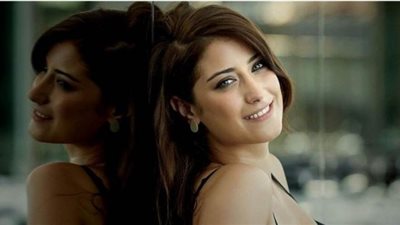 هازال كايا عن الحجر المنزلي بسبب كورونا: حظيت برفاهية البقاء في المنزل | فيديو