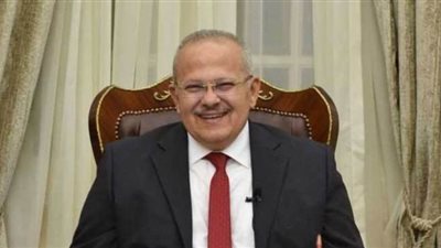 الخشت: لجنة عليا لاختيار أحد مستشفيات الجامعة لعزل وعلاج الأطقم الطبية