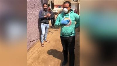 ممرض المنوفية المتعافى من كورونا: كنت خايف من نظرات الناس