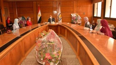 رئيس جامعة أسيوط يؤكد دور العلوم البيطرية في تلبية احتياجات المجتمع التنموية