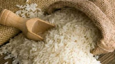 ماكينات آلية لصرف الأرز للفقراء في فيتنام