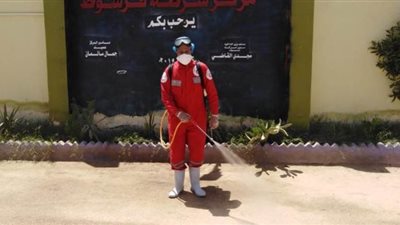 تطهير وتعقيم قسم شرطة فرشوط في قنا لمواجهة فيروس كورونا | صور