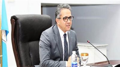 وزير السياحة يستعرض جهود الحكومة في دعم القطاع لمواجهة تداعيات 