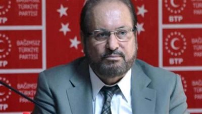 وفاة زعيم حزب تركي بفيروس كورونا