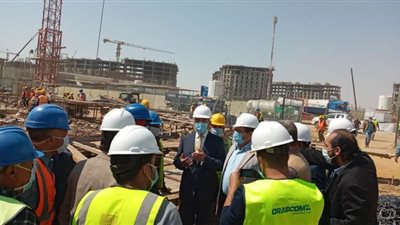 عمال العاصمة الإدارية للسيسي: 