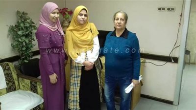 3 ممرضات بسوهاج يتطوعنَ للعمل بمستشفى العزل بإسنا l صور