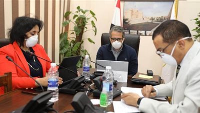 العناني يناقش خطط مواجهة تداعيات كورونا مع منظمة السياحة العالمية