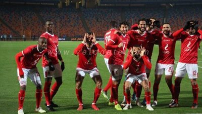 الأهلي يواجه خسارة 64 مليون جنيه حال تقليص  محترفيه