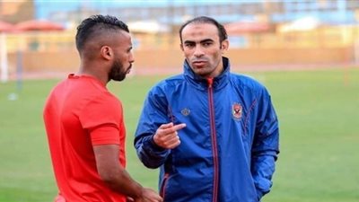 عبد الحفيظ: عاشور لا يزال قائد الأهلي والقواعد لا تنكسر في القلعة الحمراء