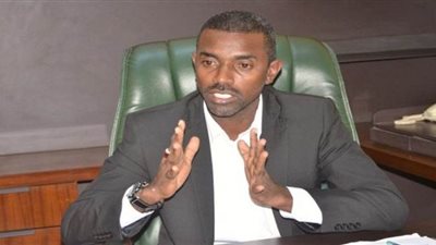 وزير الأوقاف السوداني يعلق صلاة الجمعة بالخرطوم لثلاثة أسابيع | فيديو