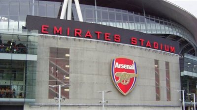 أرسنال الإنجليزي يصرف رواتب العاملين كاملة