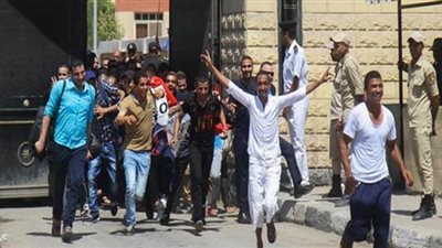 قرار جمهوري بالعفو عن بعض المحكوم عليهم بمناسبة الاحتفال بتحرير سيناء.. تعرف على شروط الإفراج والفئات التي لا يشملها العفو الرئاسي