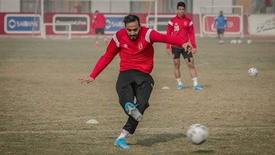 هل طلب الأهلي مهلة لتوضيح موقفه في أزمة قيد كهربا؟