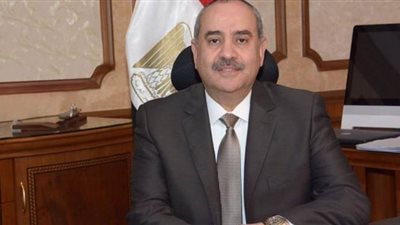 وزير الطيران: الشعب يقف دائما مع حماة الوطن