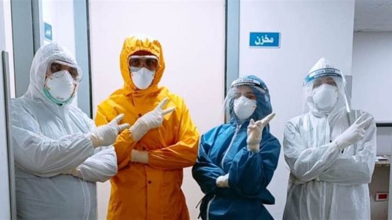 الفرق الطبية بمستشفى