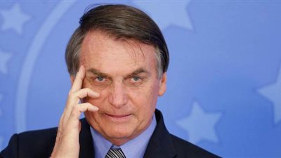 رئيس البرازيل يقيل وزير الصحة بسبب تفشي فيروس كورونا