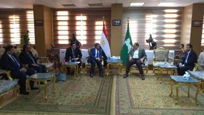 وفد من مجلس الوزراء يصل الشرقية لاستعراض نظام المؤسسة الإلكتروني | صور