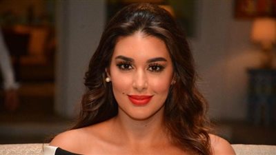 شاهد ياسمين صبري قبل الشهرة.. هل تغيرت؟ | فيديو