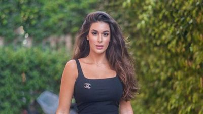 ياسمين صبري في عمر المراهقة بصحبة والدها وأشقائها | صور