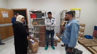نائب محافظ مطروح تفاجئ مخازن الصحة وتؤكد ضرورة اتخاذ الإجراءات الوقائية
