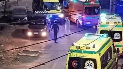 لحظة نقل حالات كورونا المستجد من حميات نجع حمادي إلى عزل المنيا | صور