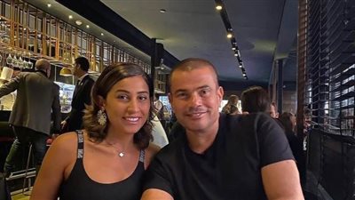 كيف يقضي عمرو دياب يومه في زمن الكورونا.. دينا الشربيني تجيب