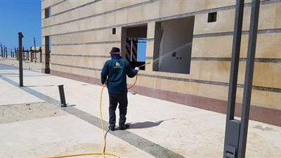 جهاز  العبور يواصل حملات رش وتطهير شوارع المدينة