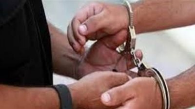 ضبط عاطل بحوزته 2 بندقية آلية وذخائر فى الصف بالجيزة