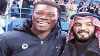 بسبب كورونا.. مهاجم الهلال يغادر السعودية ويعود لفرنسا