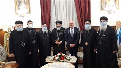 محافظ بورسعيد يقدم التهنئة للمسيحيين بعيد القيامة المجيد l صور