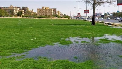 غمر حدائق 6 أكتوبر بالمياه لمنع التجمعات في شم النسيم