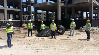 جهاز زايد: تخصيص مراكز فحص للعاملين بالمشروعات ضد كورونا