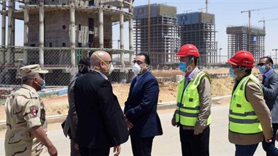 جولة تفقدية لرئيس الوزراء لمتابعة مشروعات العاصمة الإدارية
