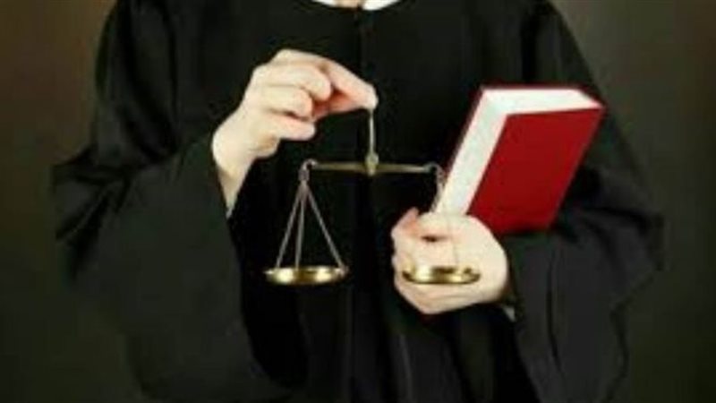 رؤية المحامي في المنام