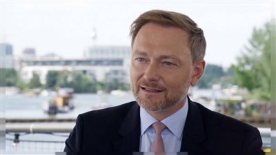 ألمانيا تعتزم تقديم مساعدات عسكرية بأكثر من مليار يورو لأوكرانيا