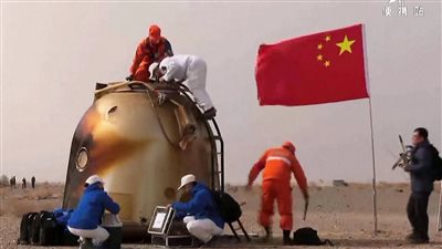  بعد 183 يوما في الفضاء.. رواد فضاء صينيون يعودن للأرض