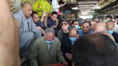 وزير التنمية المحلية ومحافظ القاهرة يتفقدان سوق العبور | فيديو وصور 