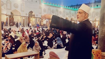 وكيل الأزهر: زيادة دعوات الإفطار الجماعي للطلاب الوافدين إلى 1500