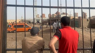 الصور الأولى لموقع وفاة طفل داخل حفرة في المحلة 