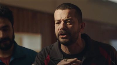 علقة ساخنة لـ سيف من النساء داخل المحكمة في فاتن أمل حربي