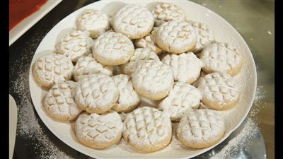 تفسير رؤية كعك العيد في المنام وعلاقته بالمرح والسعادة والفرح