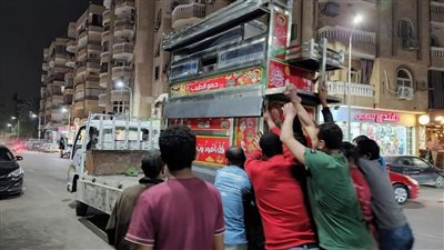 تحرير 75 محضر إشغال وإغلاق 5 محال ومقاهي بالعمرانية | صور 