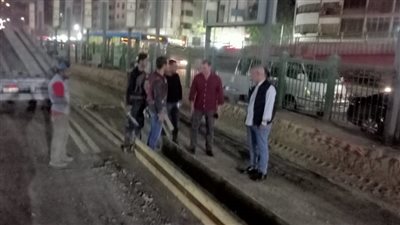 رئيس حي جنوب الجيزة يتفقد موقف السرفيس الجديد | صور