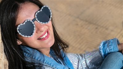 دنيا سمير غانم بإطلالة كاجوال في أحدث ظهور