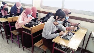 انطلاق الامتحانات الإلكترونية التدريبية لطلاب الصفين الأول والثاني الثانوي.. اليوم
