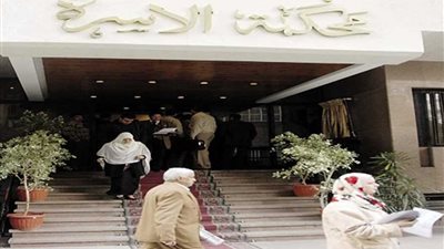 زوجة في دعوى نفقة: بيغير مني علشان ناجحة في شغلي