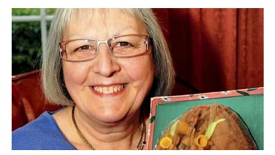 هدية من والدها.. بريطانية تحتفظ ببيضة عيد الفصح منذ أكثر من 60 عاما