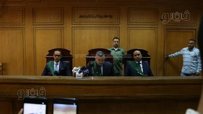 19 يونيو.. الحكم على طالب بتهمة هتك عرض فتاة عبر محادثات فيس بوك