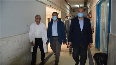 محافظ القليوبية يتفقد آثار حريق الحرس الوطني ببنها ويتابع حالة المصابين | صور 